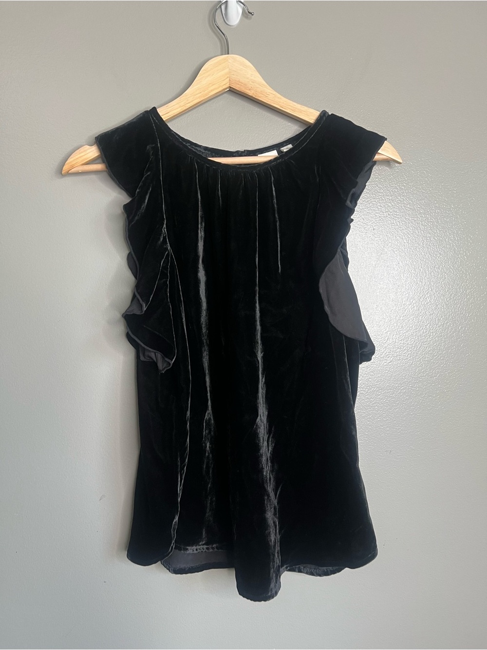 Gap black velvet flutter sleeve silk‎ blend top small soft Whimsy Goth ethereal